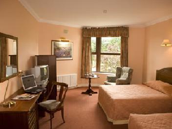 Hotel Conference And Leisure Centre Galway 4*