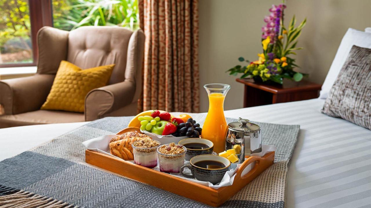 Hotel Conference And Leisure Centre Galway 4*
